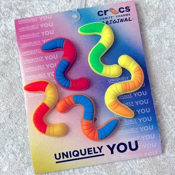 Brand New Crocs Jibbitz Charms 5 Pack Colorful Candy Worms - Picture 9 of 9